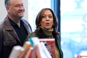 Kamala Harris visits a book store - Washington