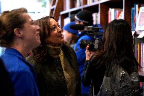 Kamala Harris visits a book store - Washington