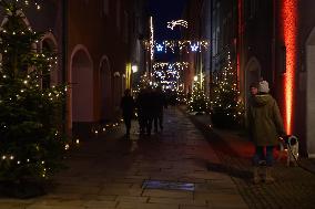 Bavarian Advent Highlight In Burghausen, Home To The World’s Longest Castle Complex