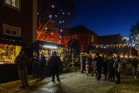 Bavarian Advent Highlight In Burghausen, Home To The World’s Longest Castle Complex