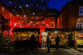 Bavarian Advent Highlight In Burghausen, Home To The World’s Longest Castle Complex