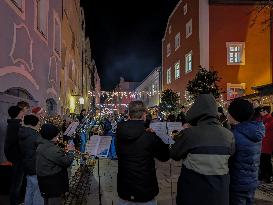 Bavarian Advent Highlight In Burghausen, Home To The World’s Longest Castle Complex