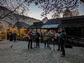 Bavarian Advent Highlight In Burghausen, Home To The World’s Longest Castle Complex