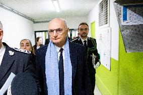 Didier Migaud Visits Nanterre Prison - Nanterre