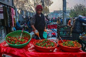 Daily Life In Kashmir