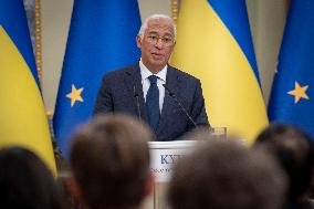 New EU Chiefs Visit Kyiv