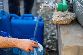 Water Distribution Day In Tyre - Lebanon