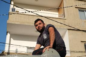 Water Distribution Day In Tyre - Lebanon