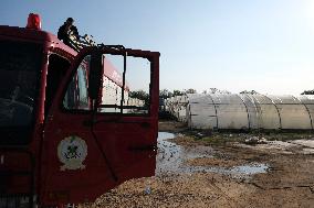 Water Distribution Day In Tyre - Lebanon