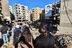 Mourners Hold Vigil for Hezbollah Chief Hassan Nasrallah in Beirut Suburb