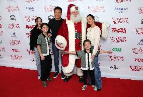 92nd Anniversary Of The Hollywood Christmas Parade Supporting Marine Toys For Tots - LA