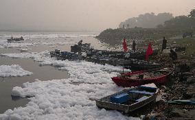 Toxic Foam Covers India's Yamuna River