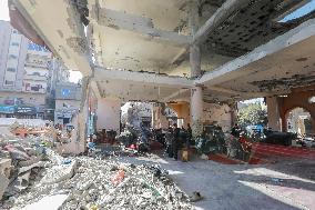 First Prayer At The Partially Restored Al-Farouq Mosque - Gaza