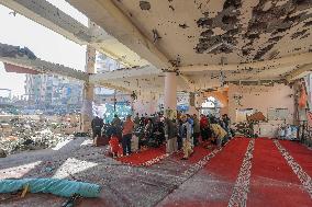 First Prayer At The Partially Restored Al-Farouq Mosque - Gaza