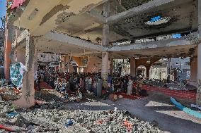 First Prayer At The Partially Restored Al-Farouq Mosque - Gaza