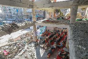 First Prayer At The Partially Restored Al-Farouq Mosque - Gaza