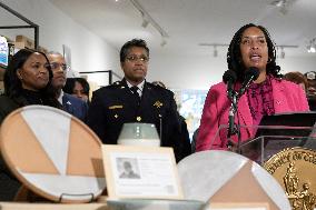 DC: Mayor Bowser hold a Shopping in Local Business press conference