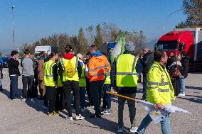 Stellantis, Protest In Pomigliano D'Arco