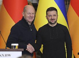 Zelenskyy and Scholz in Kyiv