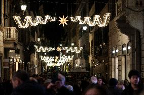 Rome Inaugurates Christmas With The Lighting Of Bulgari In Piazza Spagna