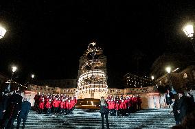 Rome Inaugurates Christmas With The Lighting Of Bulgari In Piazza Spagna