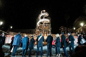 Rome Inaugurates Christmas With The Lighting Of Bulgari In Piazza Spagna