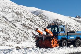 First Snow in Campo Imperatore