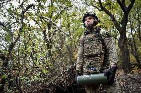 Artillery crew of Ukraines Khyzhak Patrol Police Special Unit