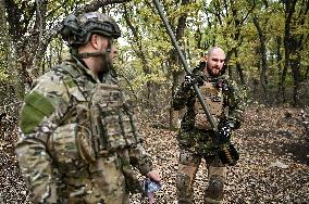 Artillery crew of Ukraines Khyzhak Patrol Police Special Unit