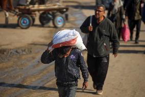 Gaza Receives Food Aid