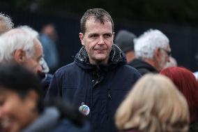 Retirees Demonstrate In Paris