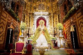 The Virgin of the Macarena receives the Golden Rose