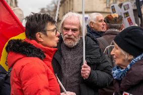 Demonstration For The Pension - Paris