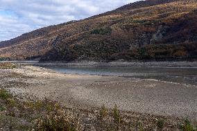 The Dry Camastra Dam Assaults 29 Municipalities In Basilicata.