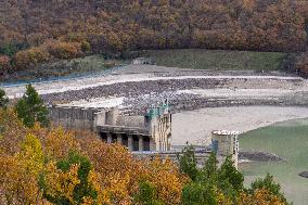 The Dry Camastra Dam Assaults 29 Municipalities In Basilicata.