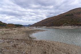 The Dry Camastra Dam Assaults 29 Municipalities In Basilicata.