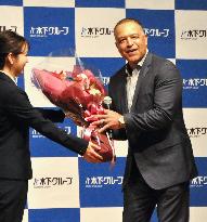 Dodgers manager Roberts in Tokyo