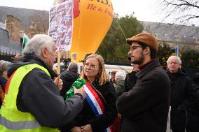 Demonstration For The Pension - Paris