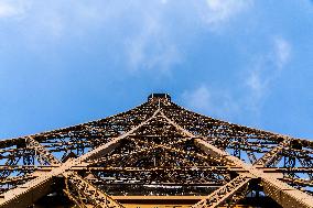 The Eiffel Tower In Pictures - Paris