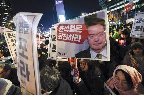 S. Korean opposition submits motion to impeach Yoon