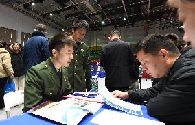 First Recruitment Fair For Retired College Soldiers