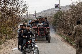 Syrian Kurds Flee From North Of Aleppo To Afrin - Syria