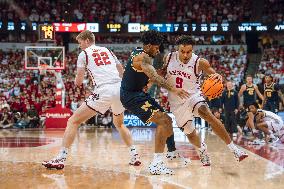 Wisconsin Badgers Vs. Michigan Wolverines