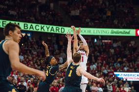 Wisconsin Badgers Vs. Michigan Wolverines