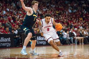 Wisconsin Badgers Vs. Michigan Wolverines