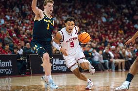 Wisconsin Badgers Vs. Michigan Wolverines