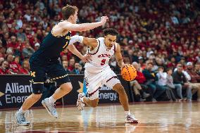 Wisconsin Badgers Vs. Michigan Wolverines