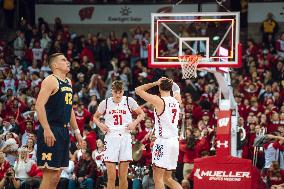 Wisconsin Badgers Vs. Michigan Wolverines