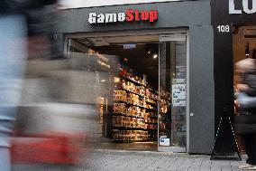 Gamestop Retailer Store In Cologne