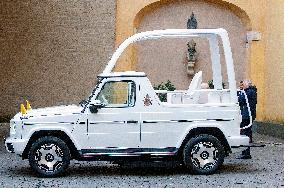 Pope Francis Gets First Electric 'Popemobile’ - Vatican